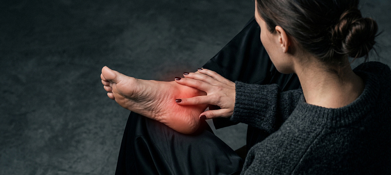 Боль и усталость в ногах после долгой ходьбы: причины и как снять дискомфорт