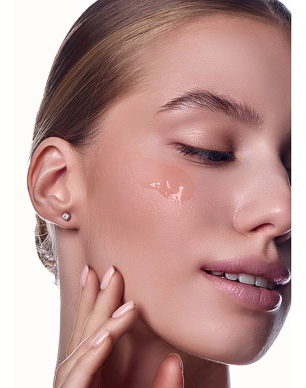 Крем для шеи с массажным аппликатором подтягивающий с фуллеренами Beauty Style 18