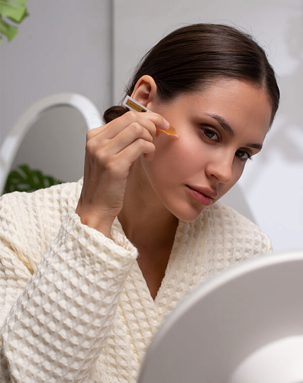 Увлажняющая сыворотка с гиалуроновой кислотой «Golden Glow Ampoules», Beauty Style, 1,5 мл*10 шт. 5