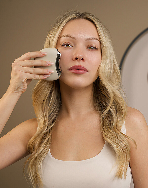 Аппарат микротоки и RF лифтинг для омоложения лица m1615, Gezatone 10